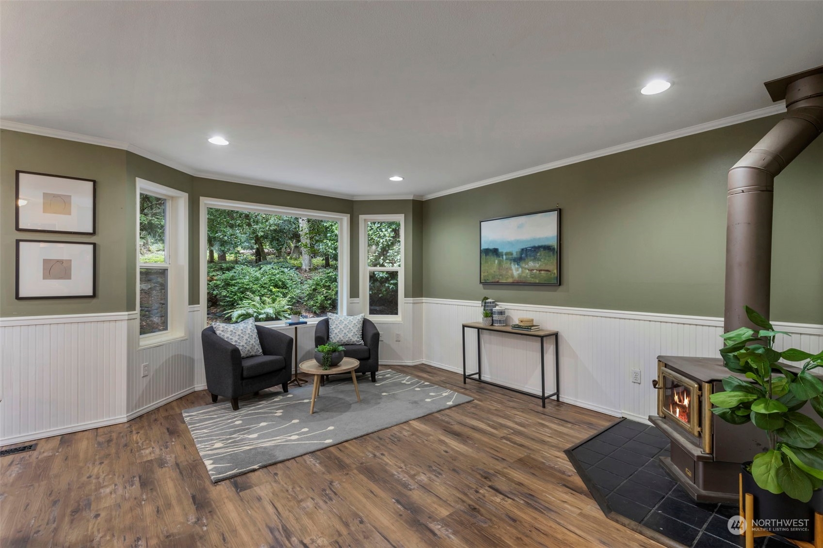 211 Baycliff Drive