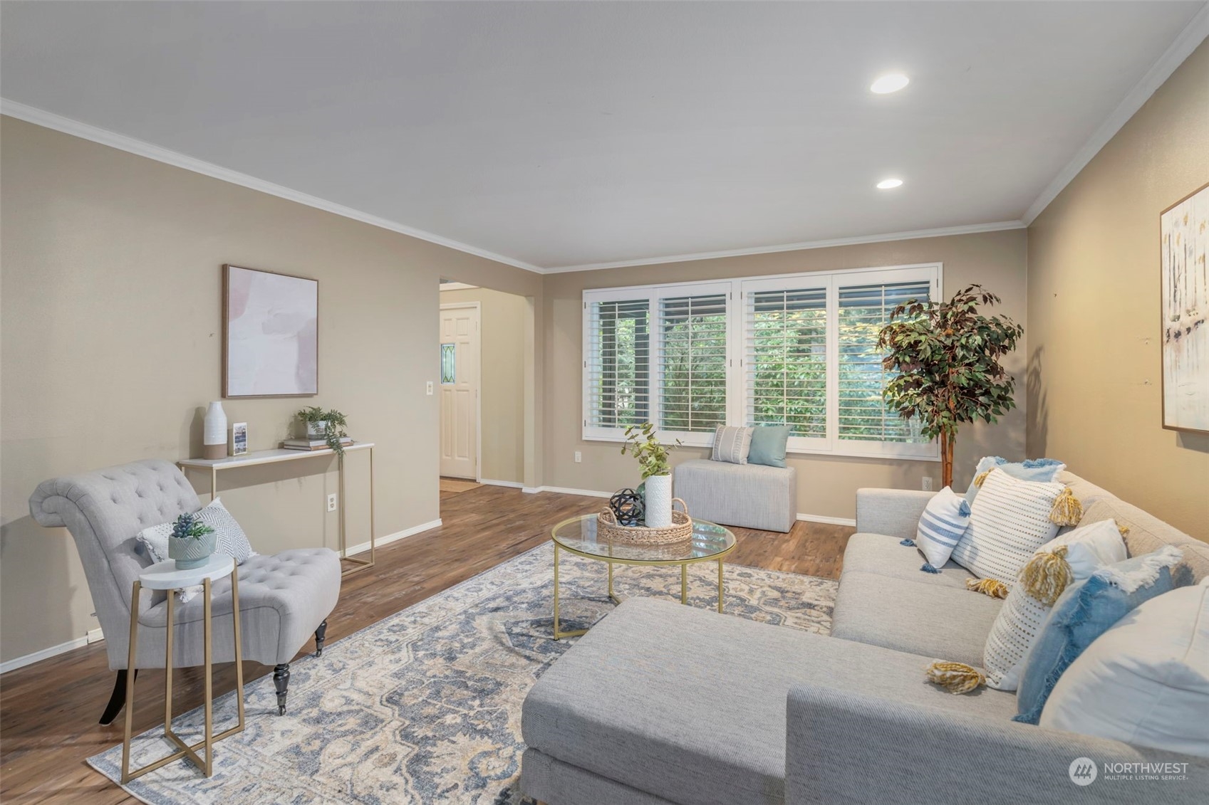 211 Baycliff Drive