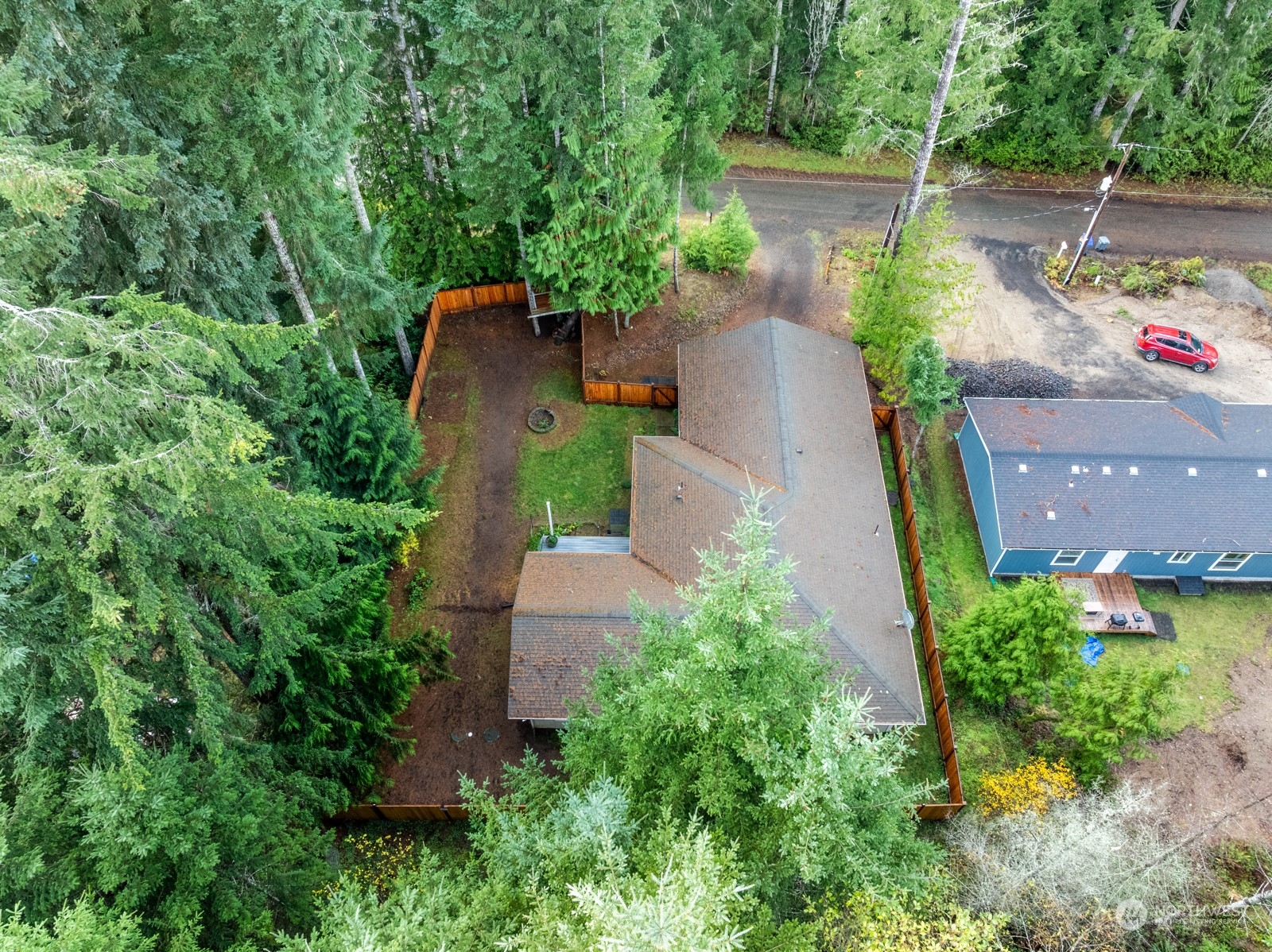 140 E Willopa Road E