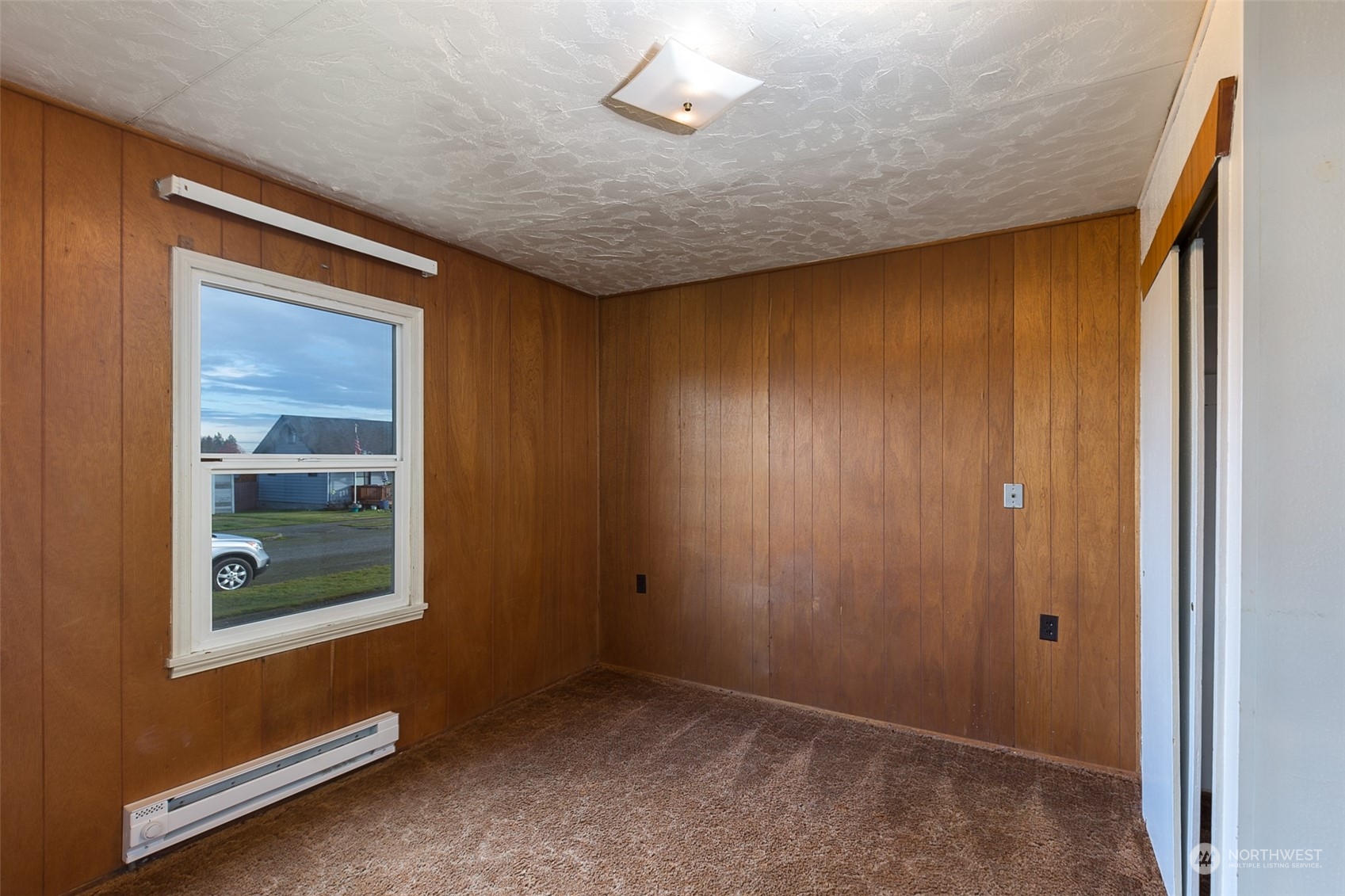520 W 6th Street