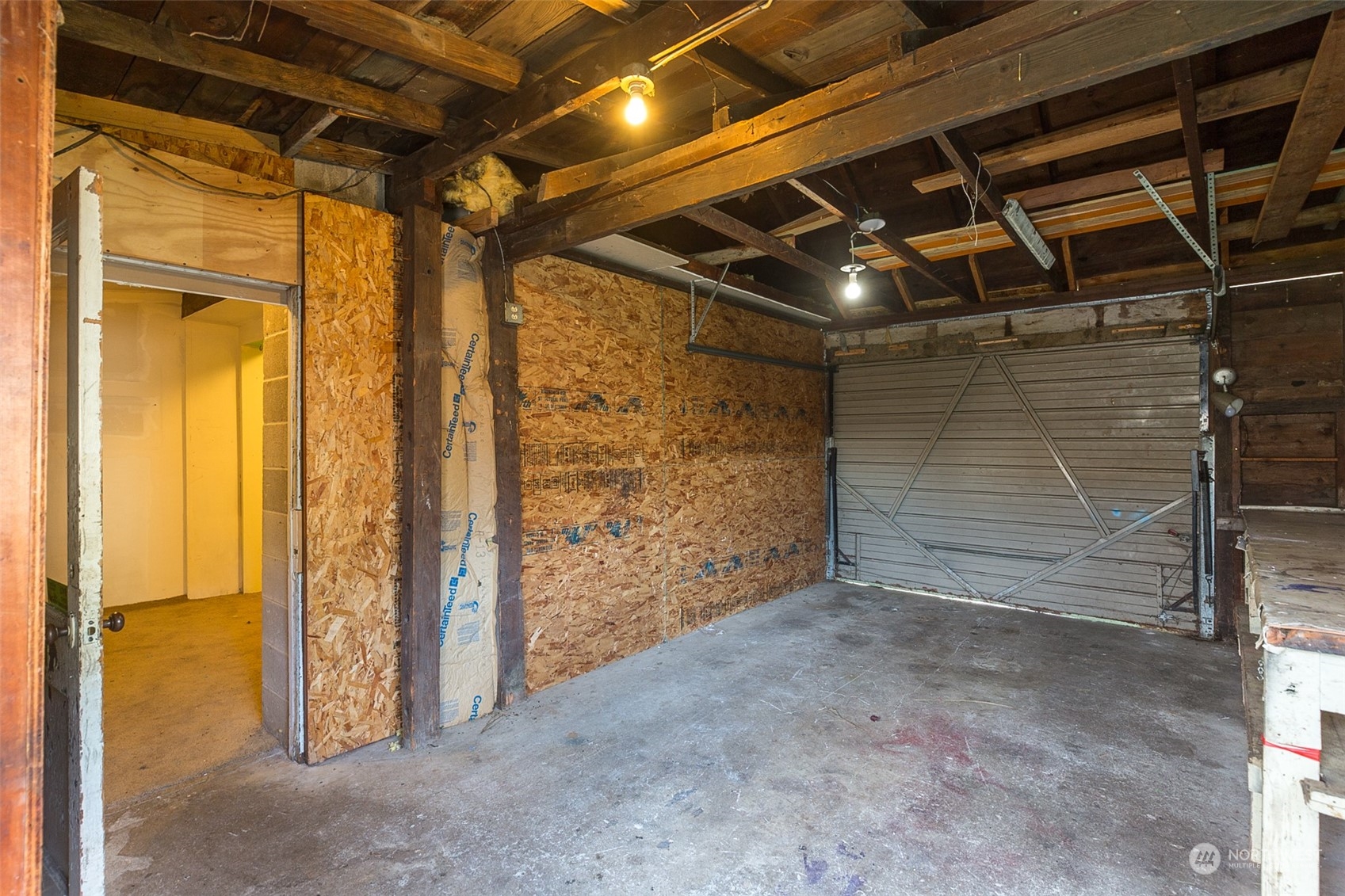 520 W 6th Street