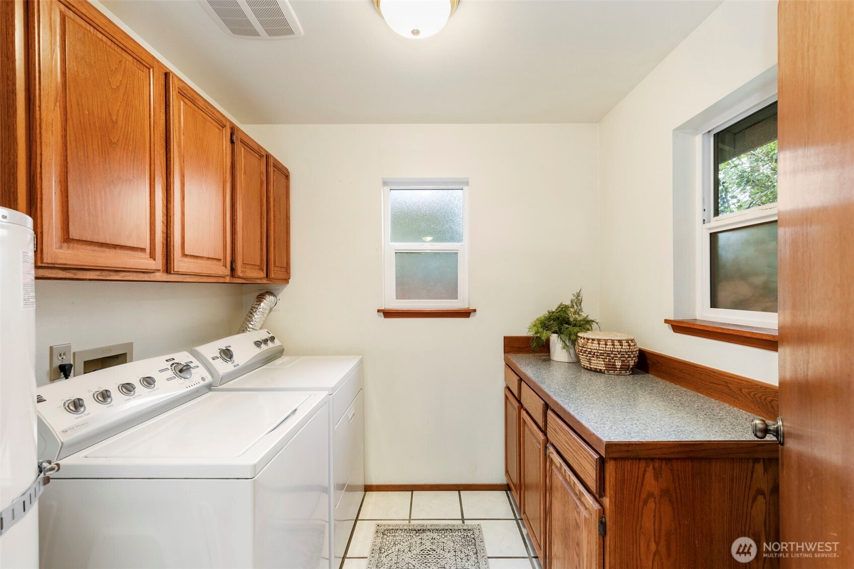 1073 43rd Street