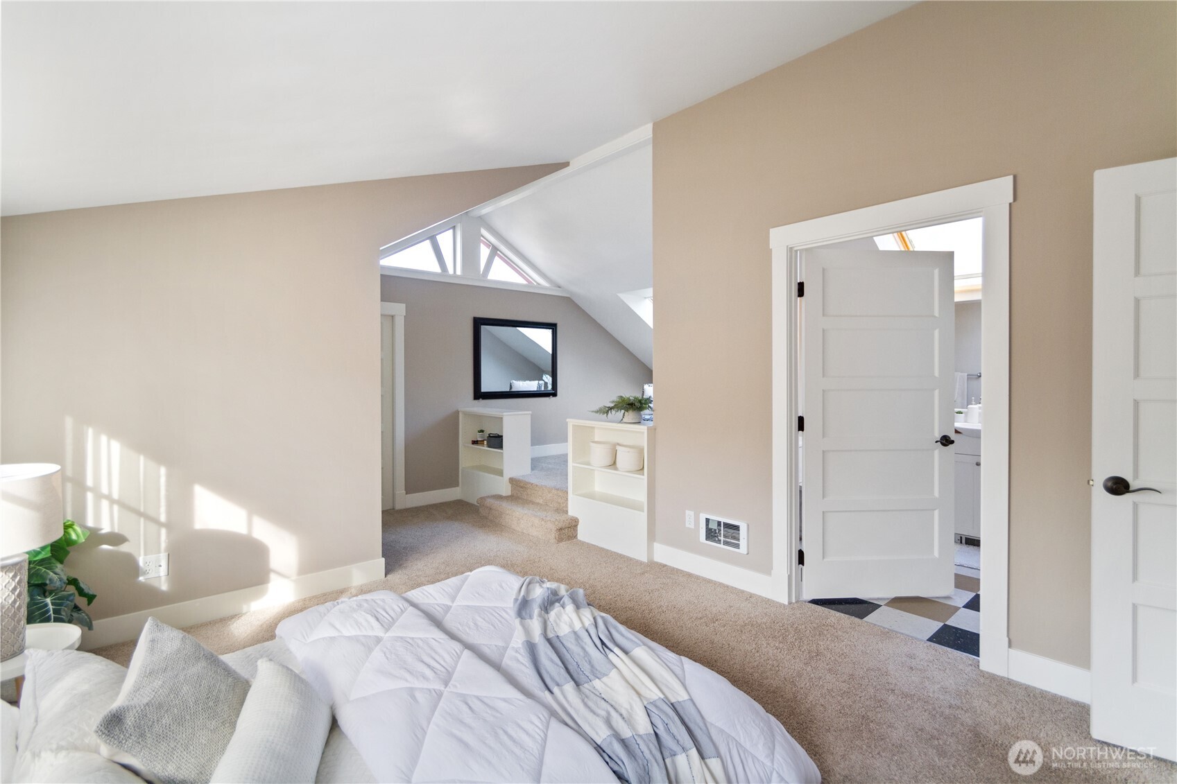 2910 Kimball Court Unit: 6