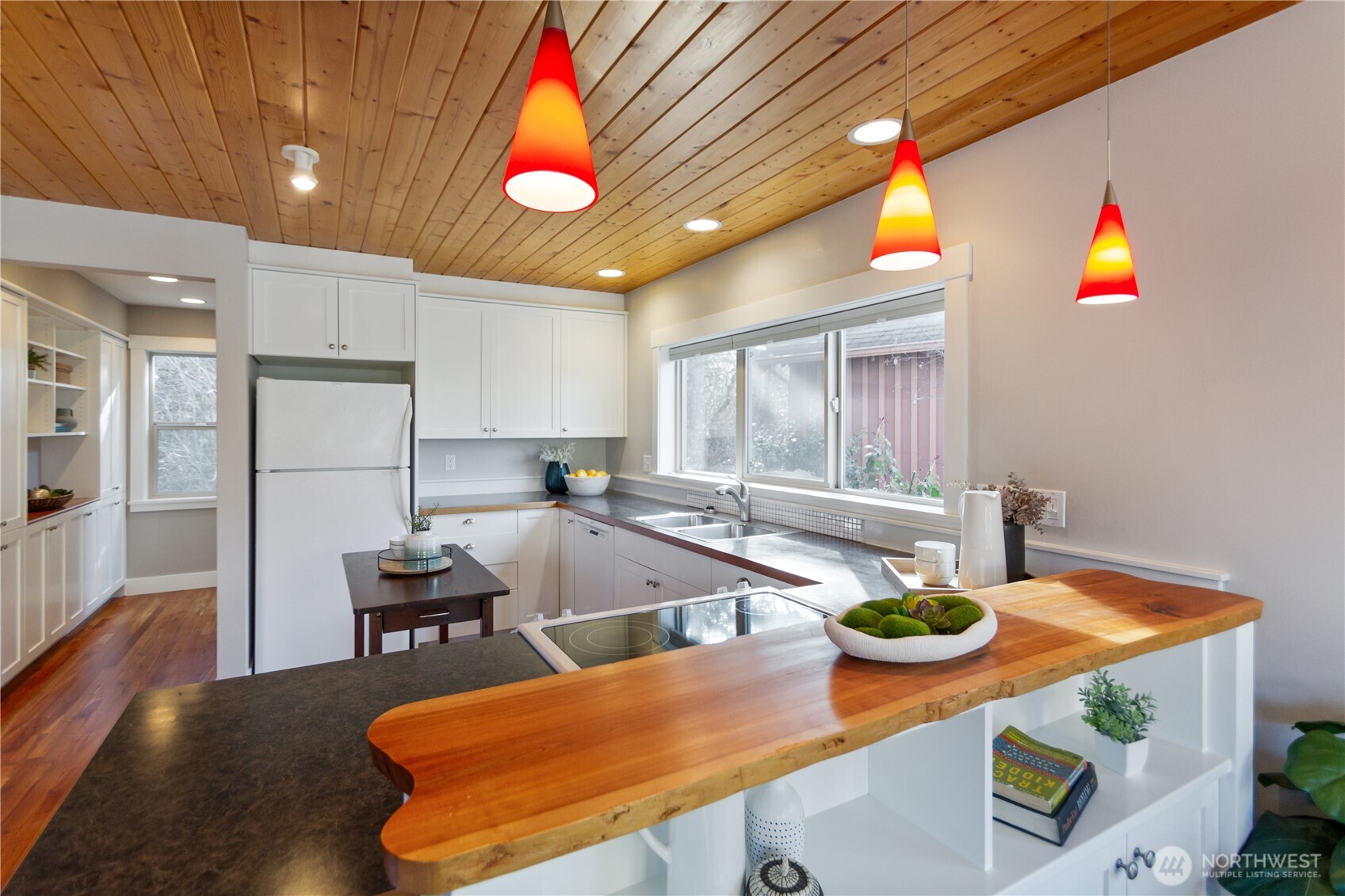 2910 Kimball Court Unit: 6