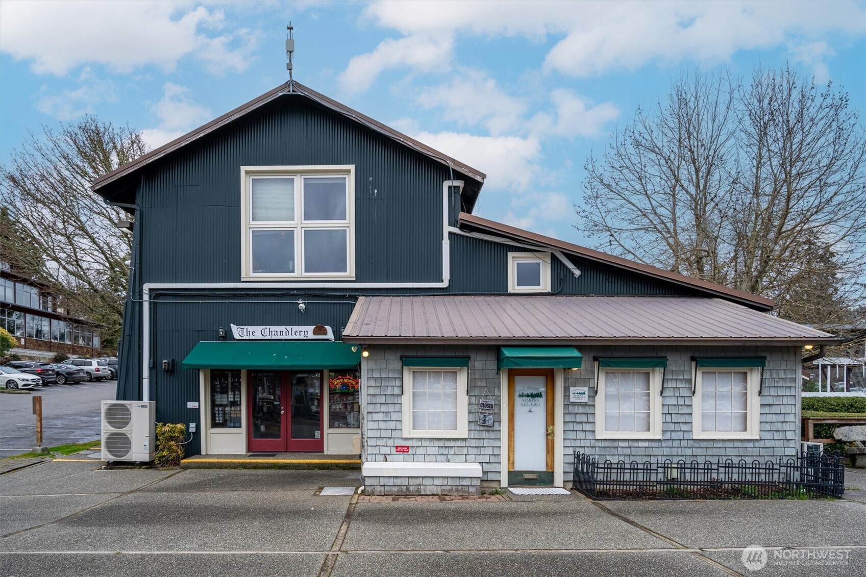 141 Parfitt Way SW Unit: A-44