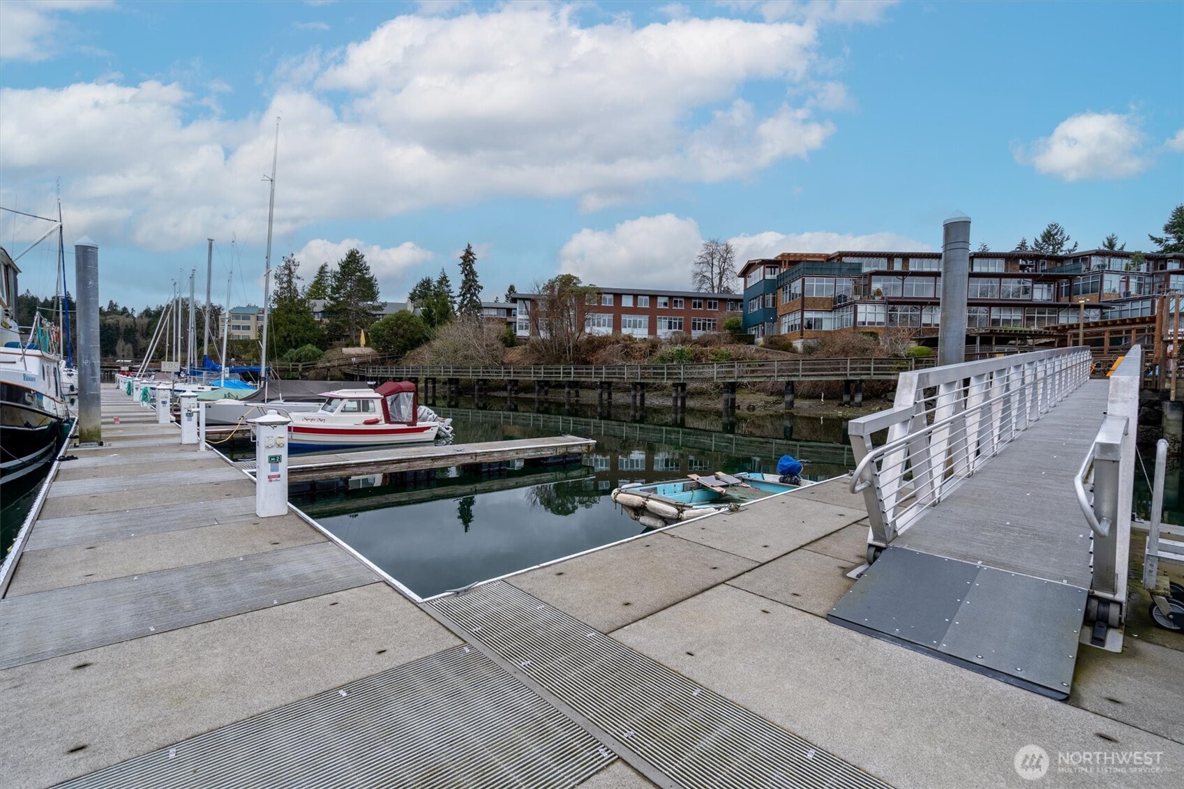 141 Parfitt Way SW Unit: A-44