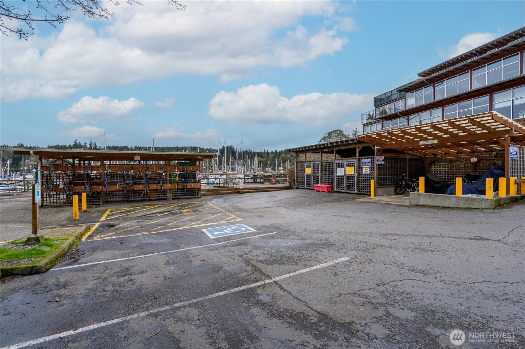141 Parfitt Way SW Unit: M-42