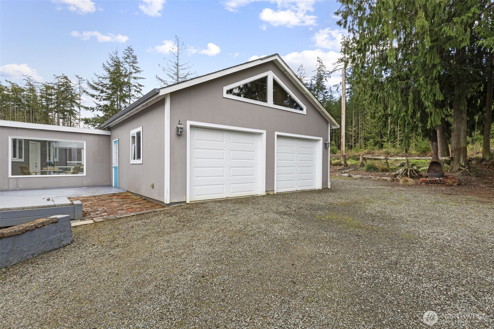 121 Ridge Drive