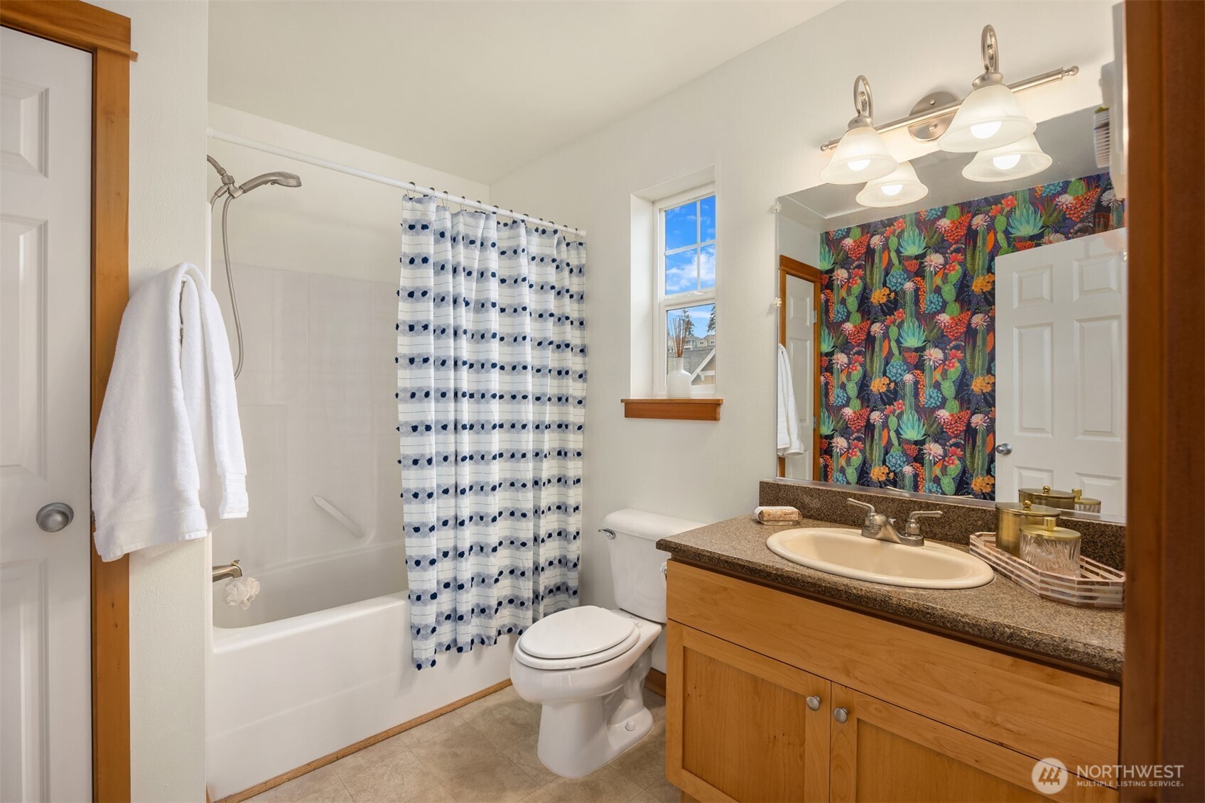 192 Whimbrel Lane NE