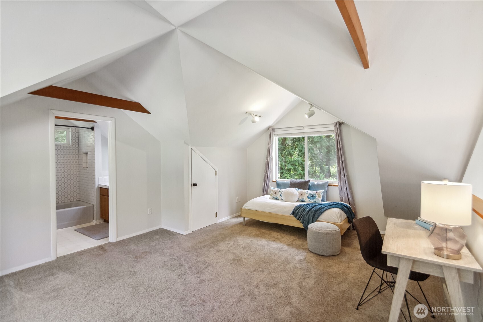 387 Arcadia West