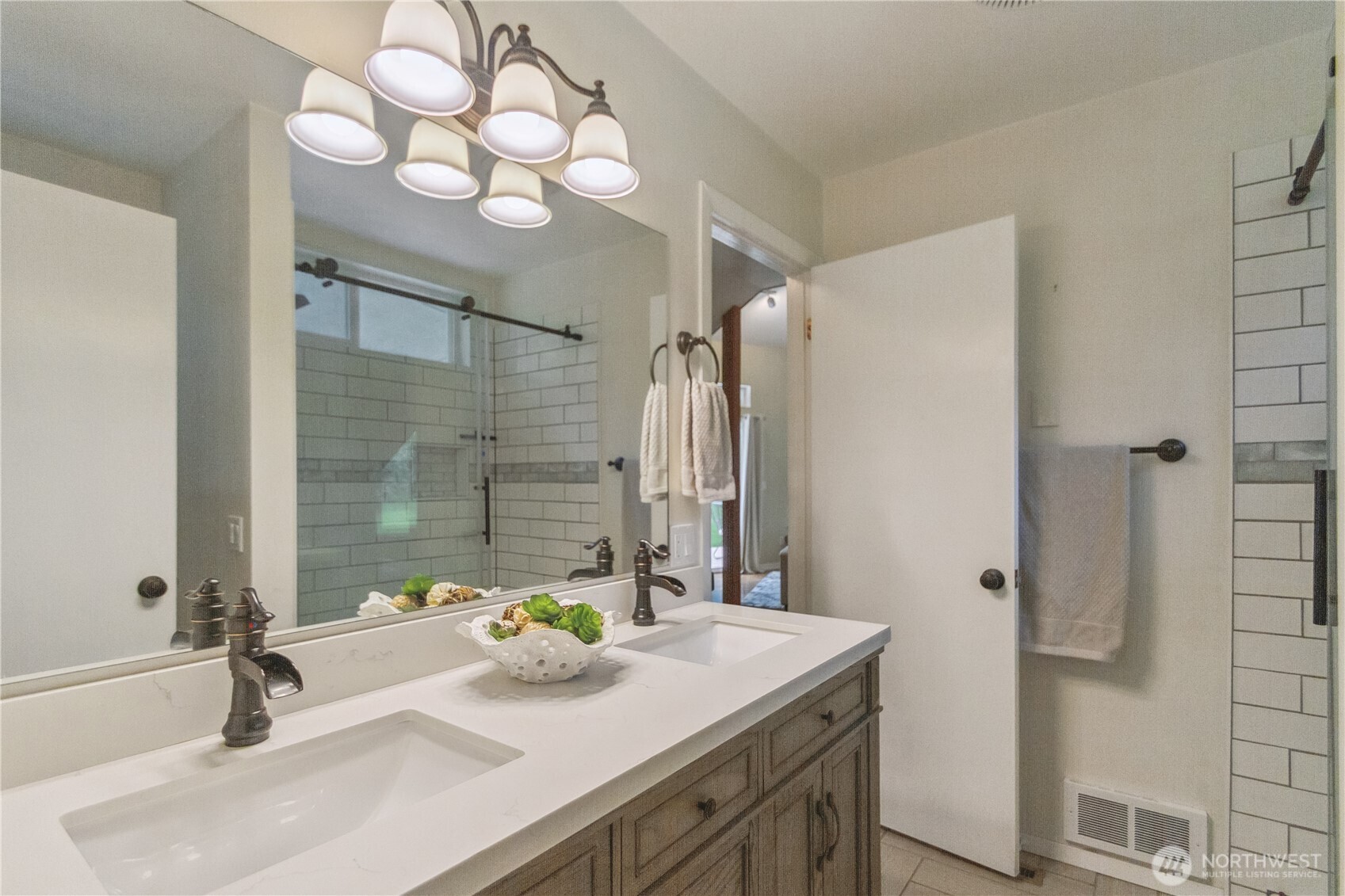 387 Arcadia West