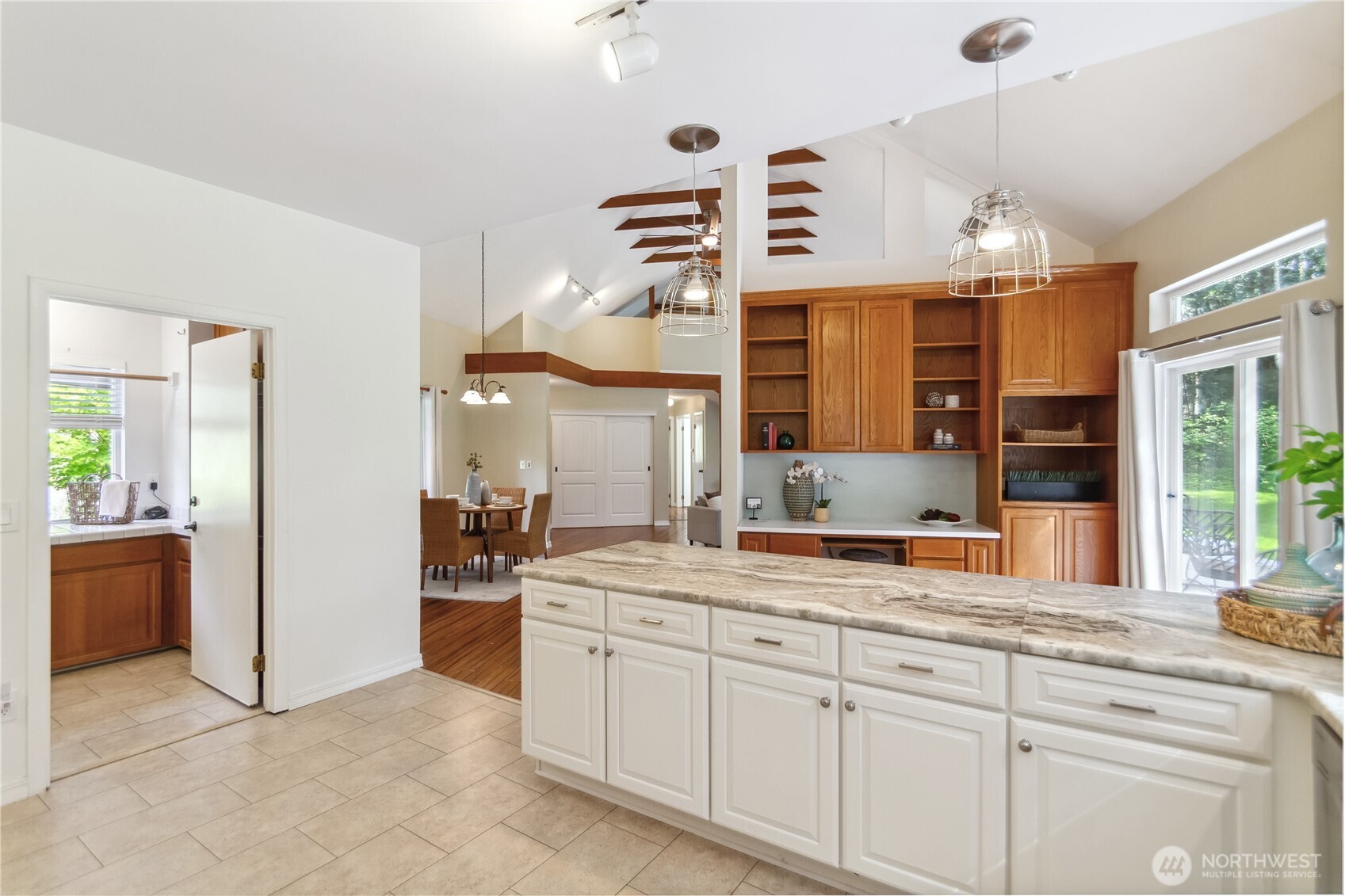 387 Arcadia West