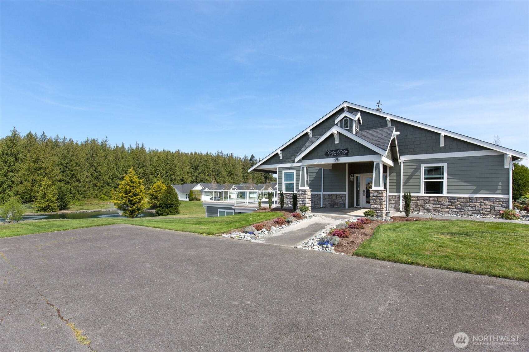 100 Pinehurst Loop
