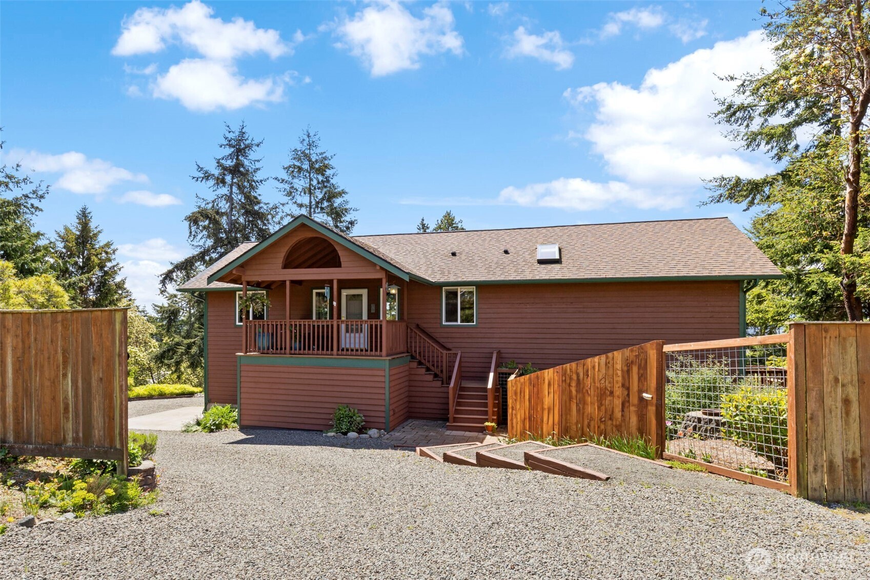 5462 Cape George Road