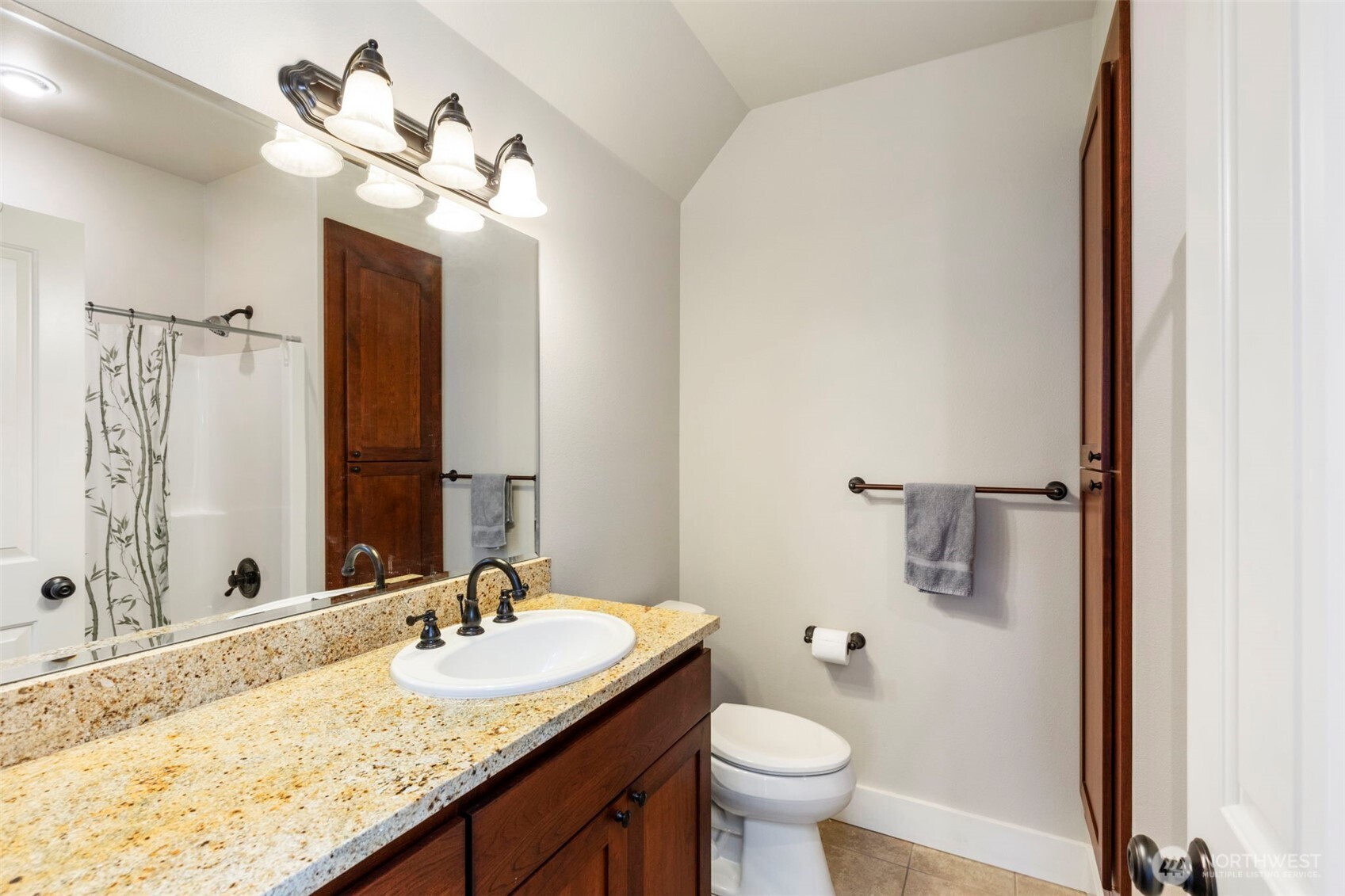 1215 Lawrence Street Unit: 201