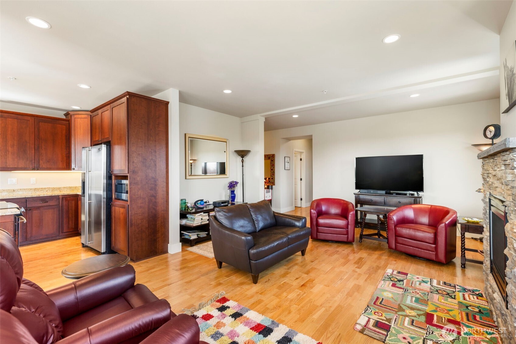 1215 Lawrence Street Unit: 201