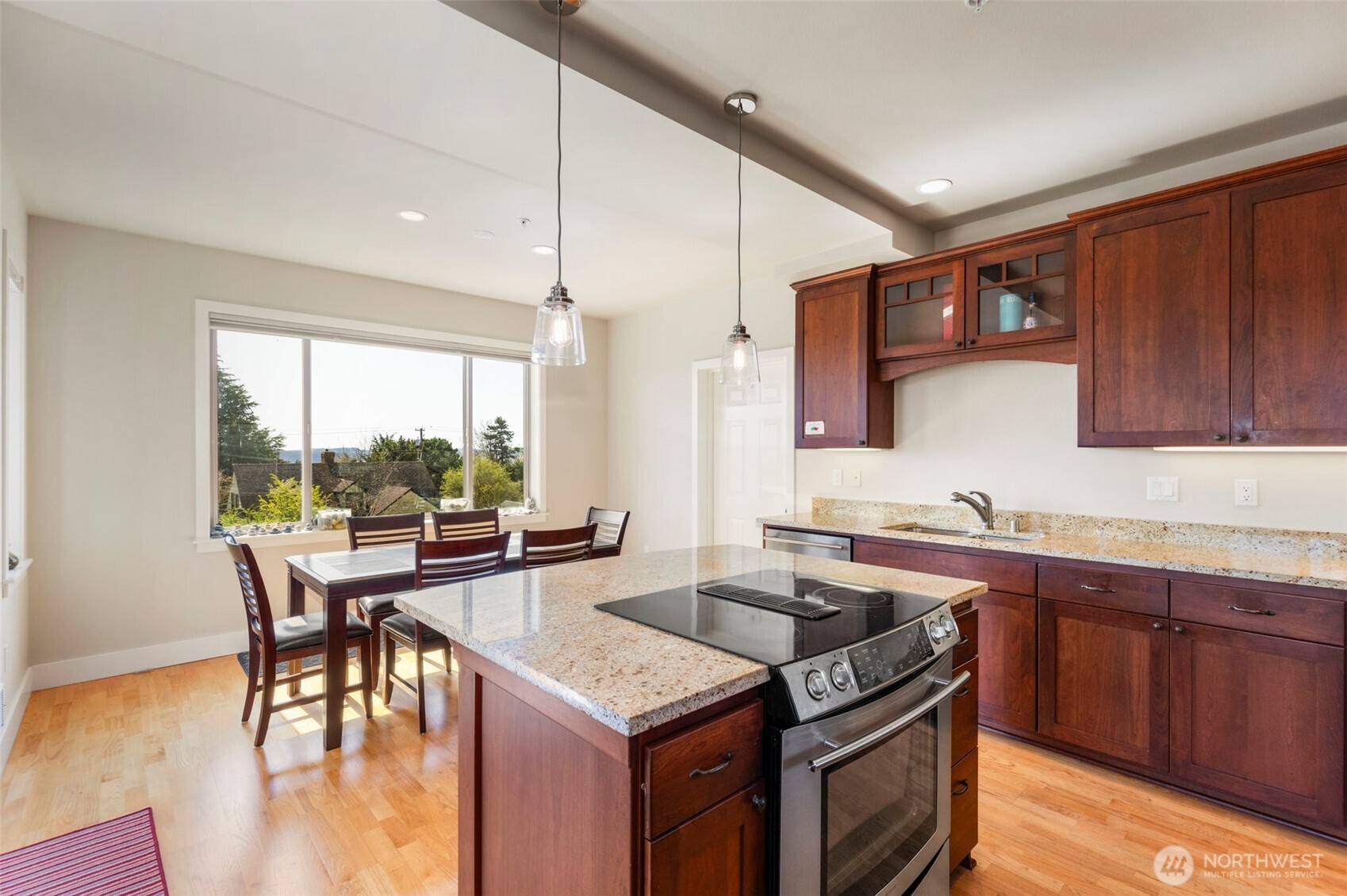 1215 Lawrence Street Unit: 201