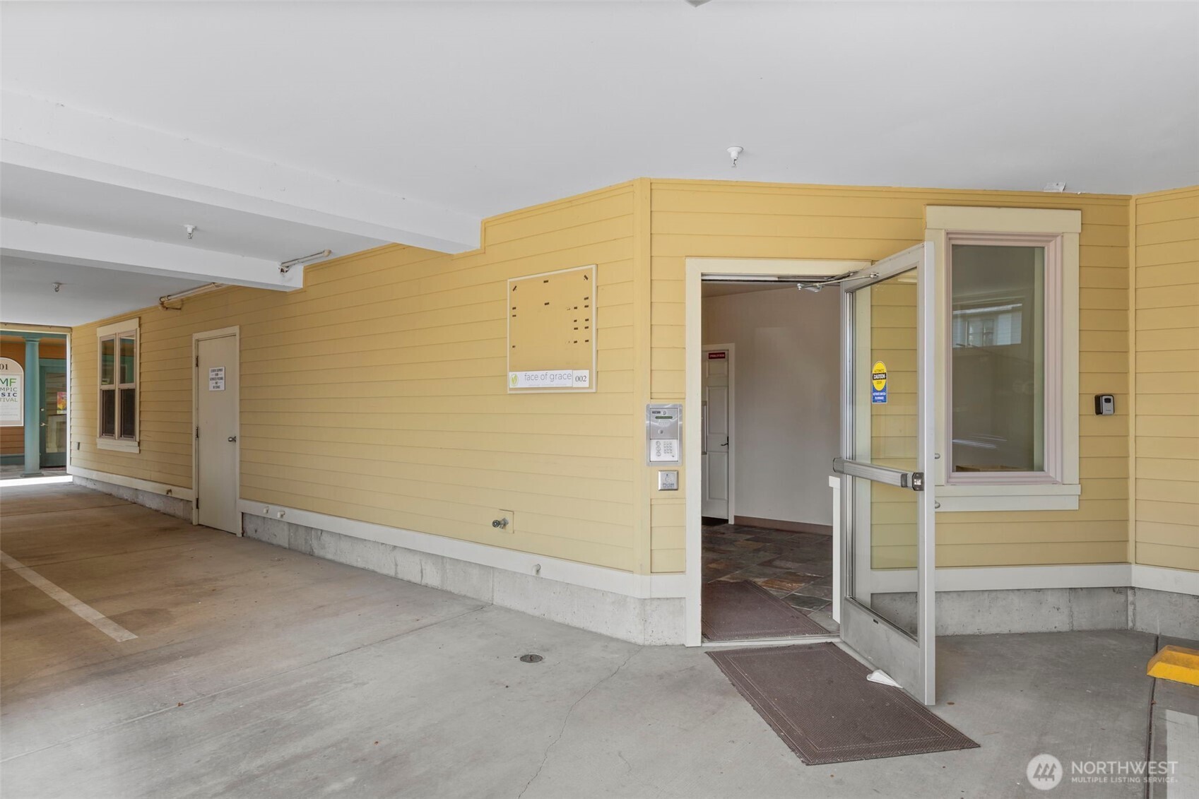 1215 Lawrence Street Unit: 201