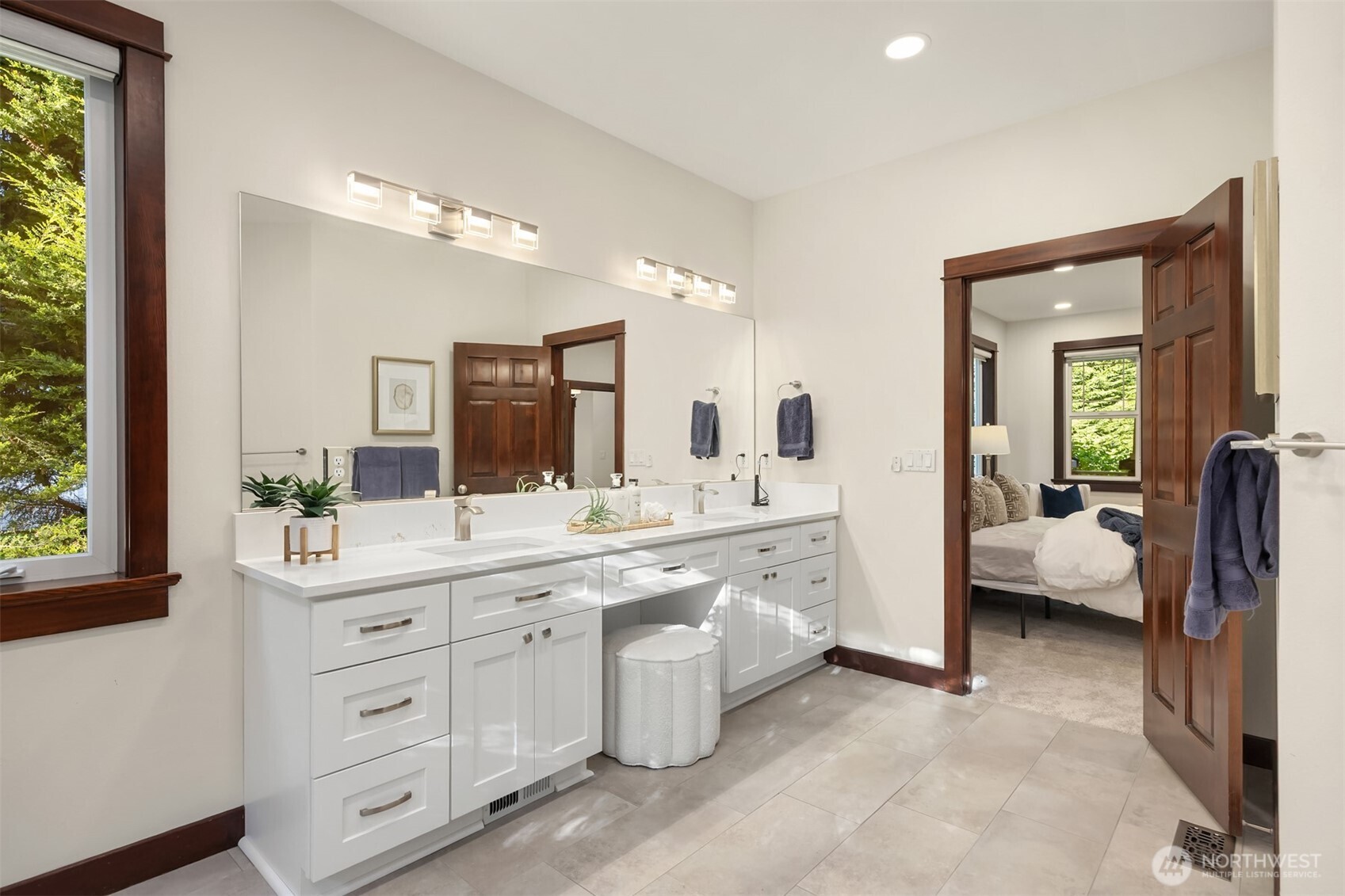 9717 Sunny Hill Circle