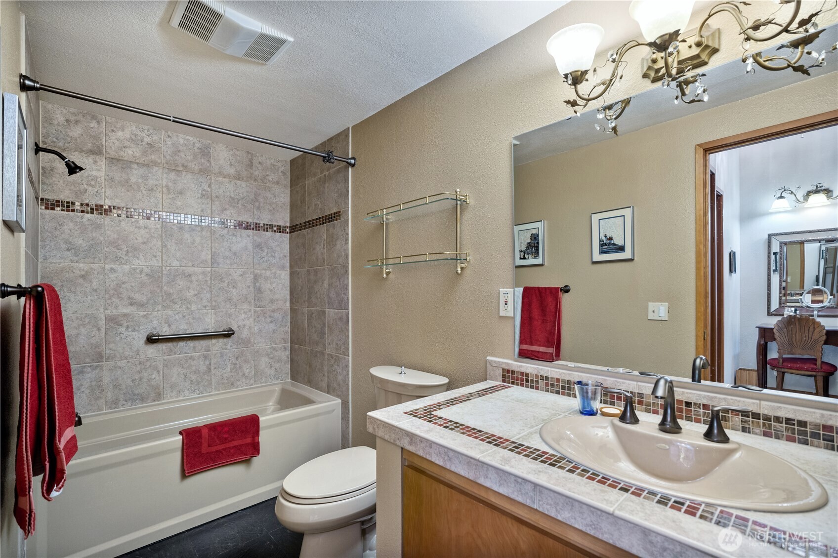 140 Admiralty Ln Unit: 370