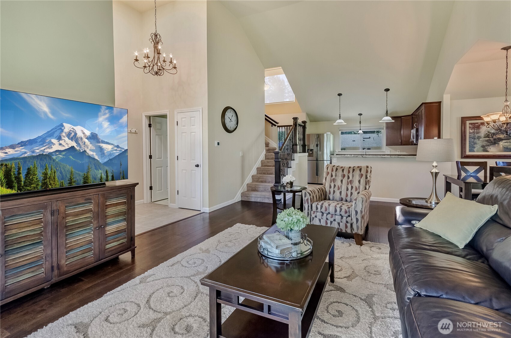1441 NW Lakehill Circle