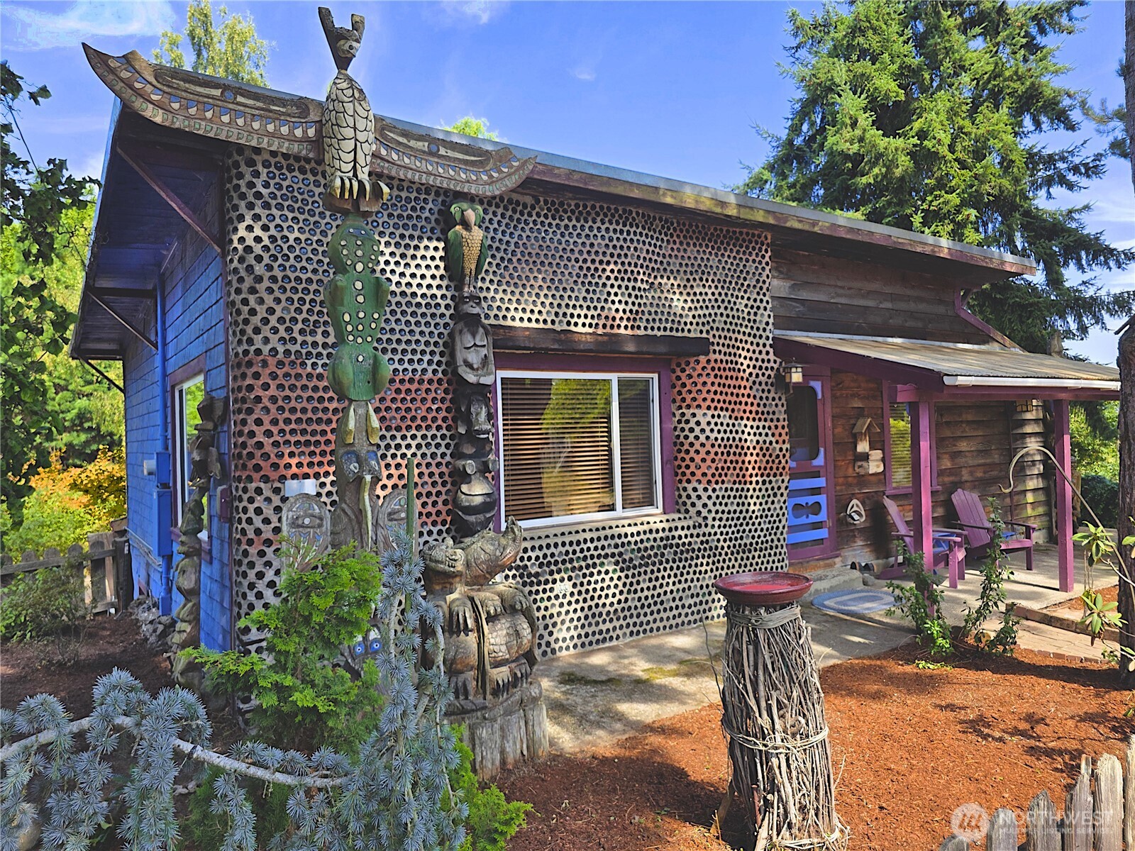 371 E Price Street