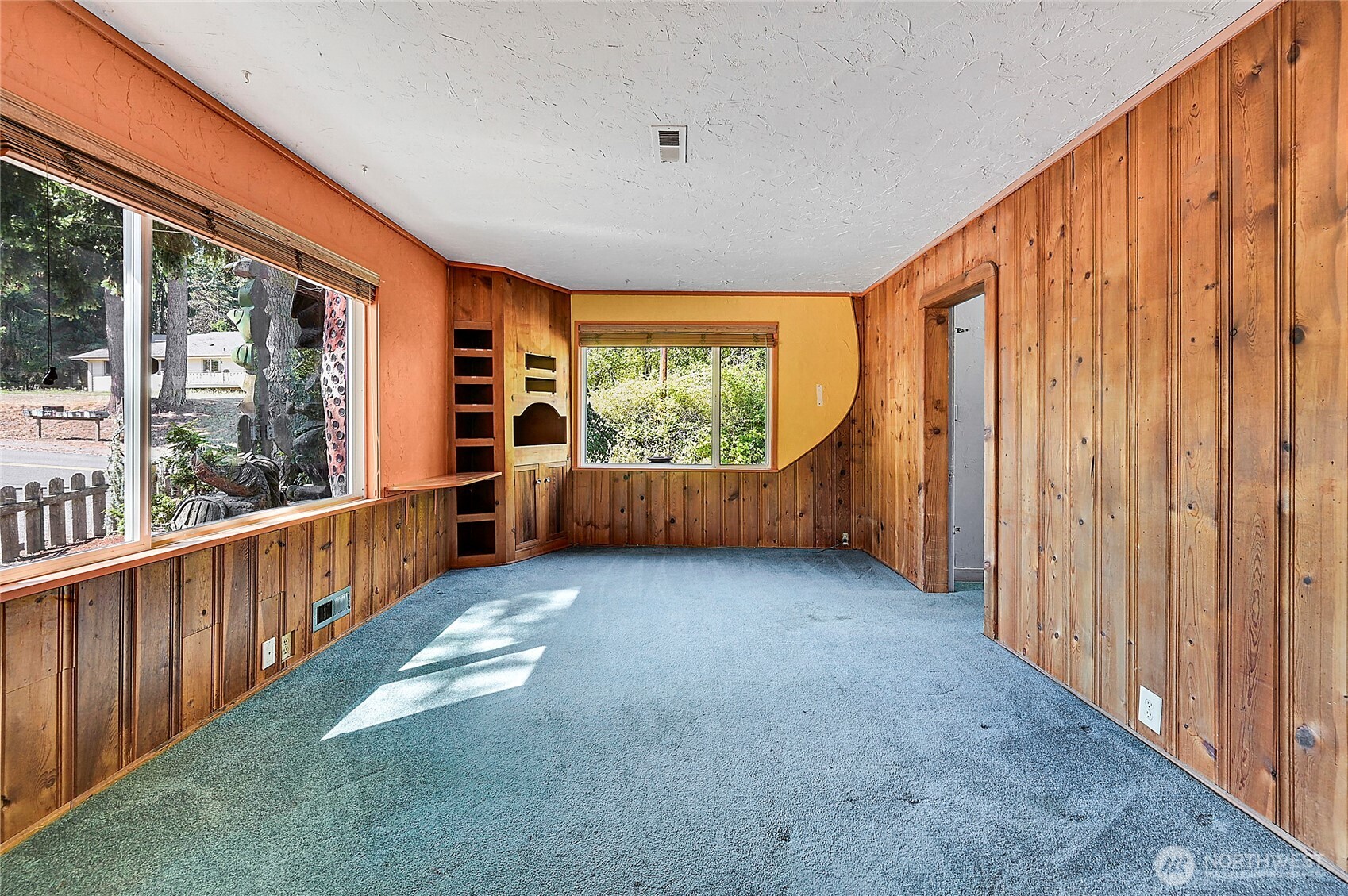 371 E Price Street