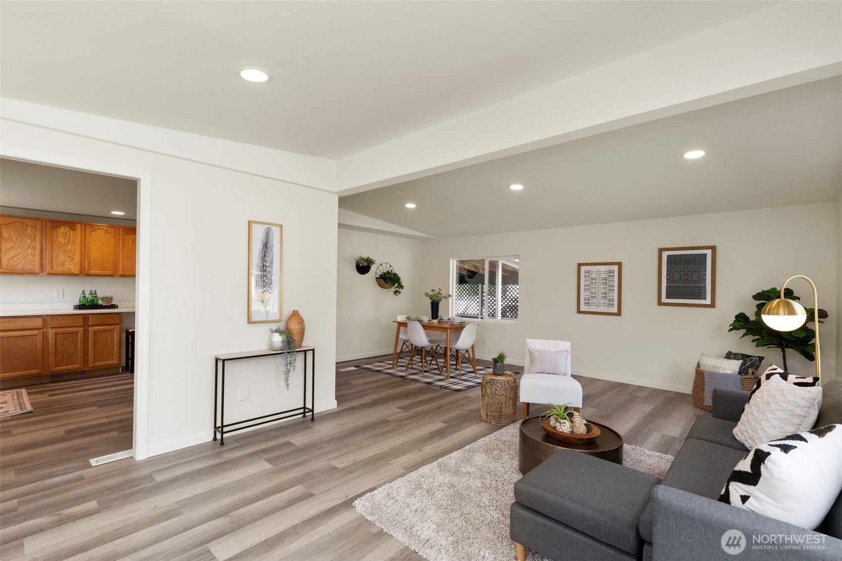 2012 Queen Anne Place