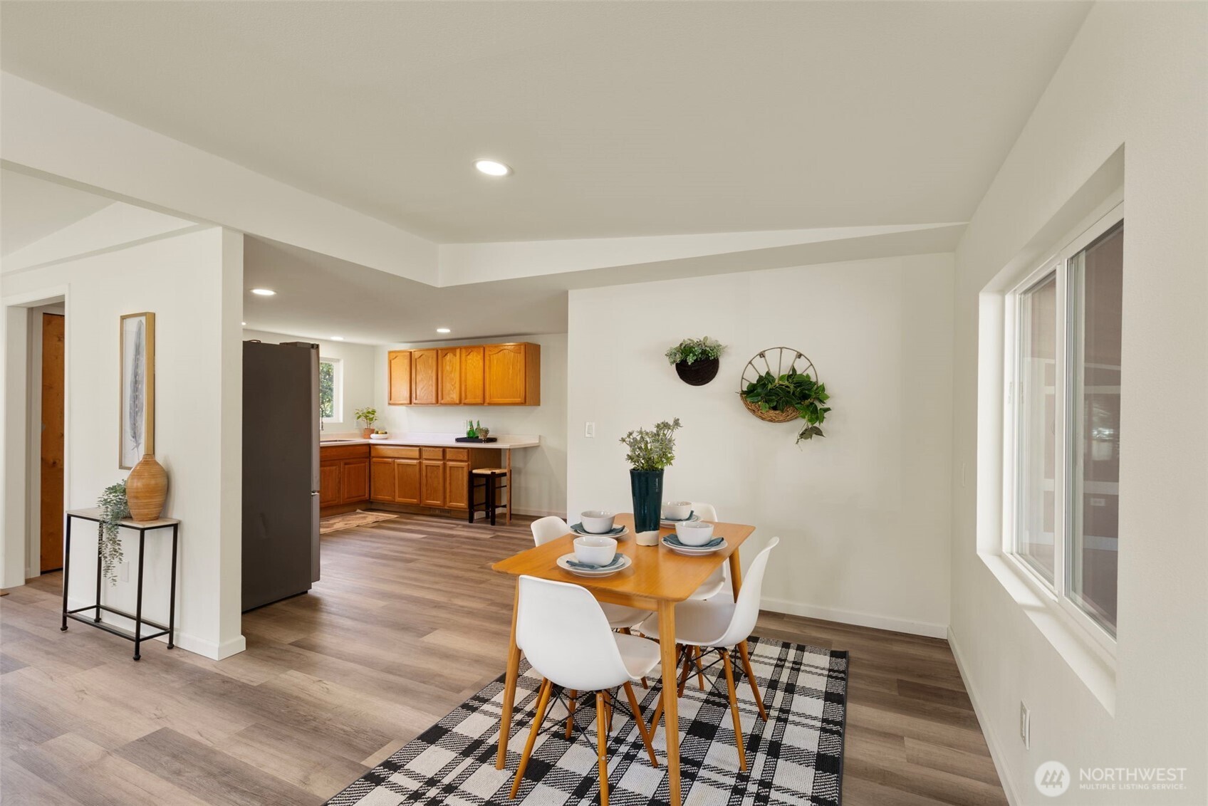 2012 Queen Anne Place