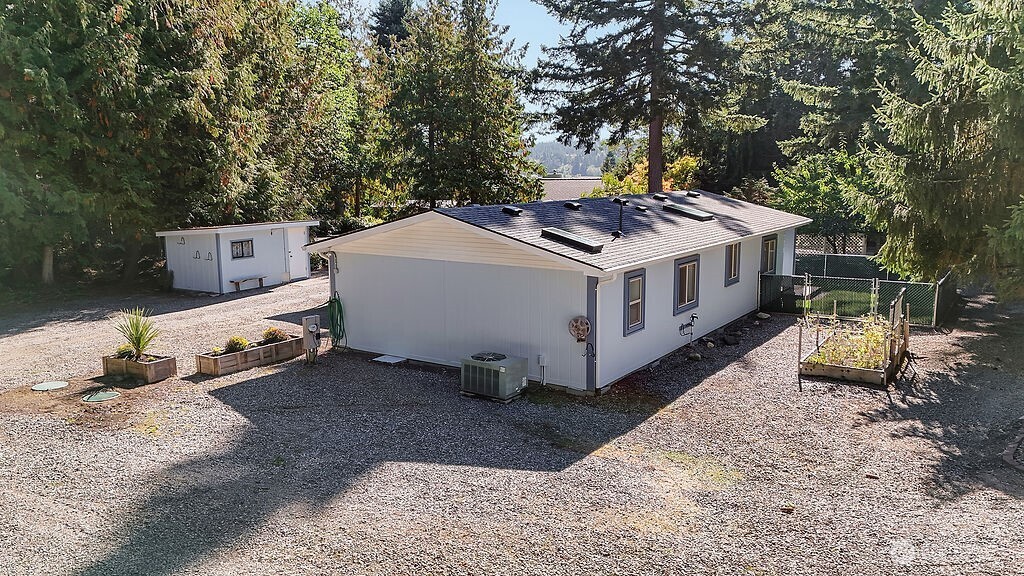 100 Crestview Drive