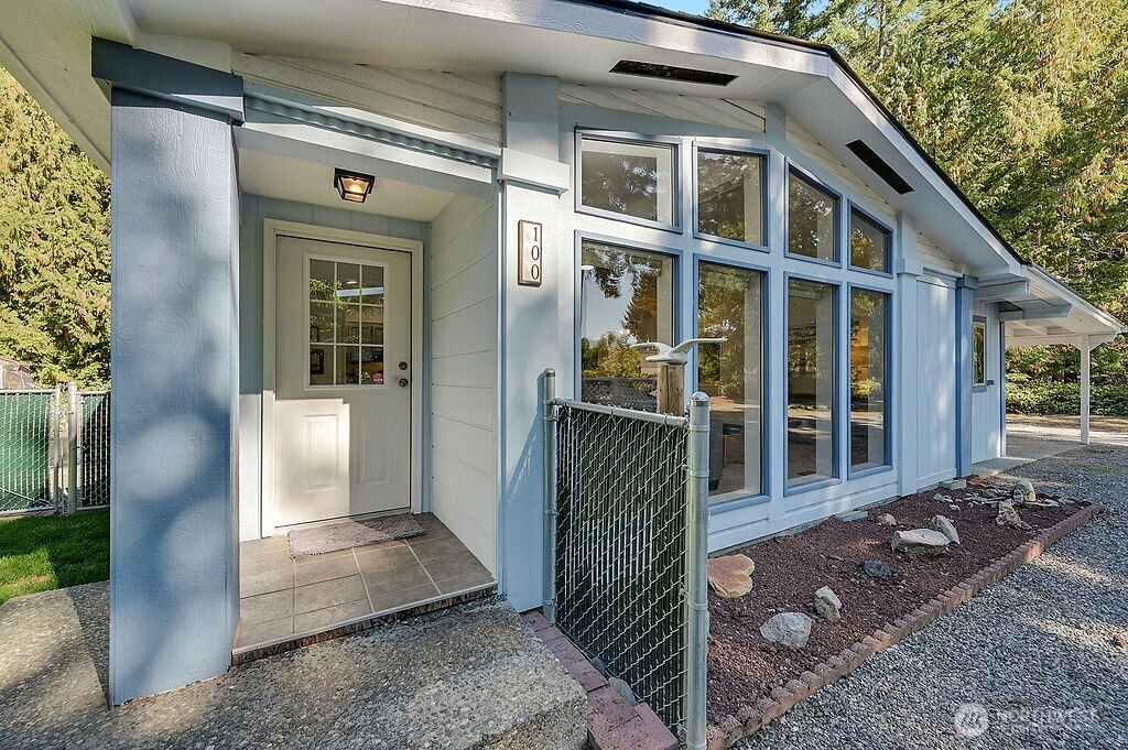 100 Crestview Drive