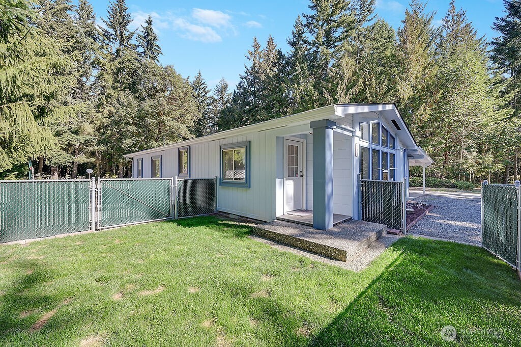 100 Crestview Drive