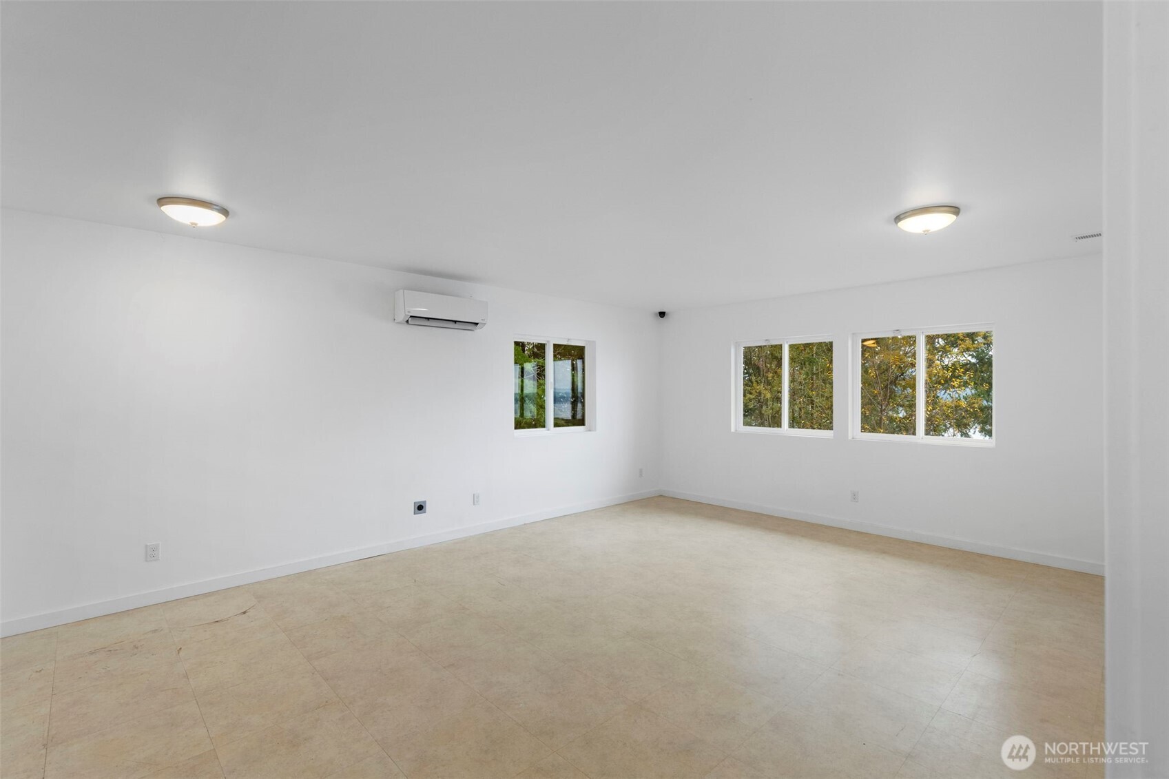 409 Lane De Chantal