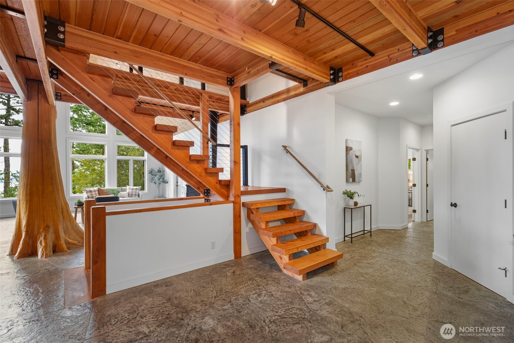 409 Lane De Chantal