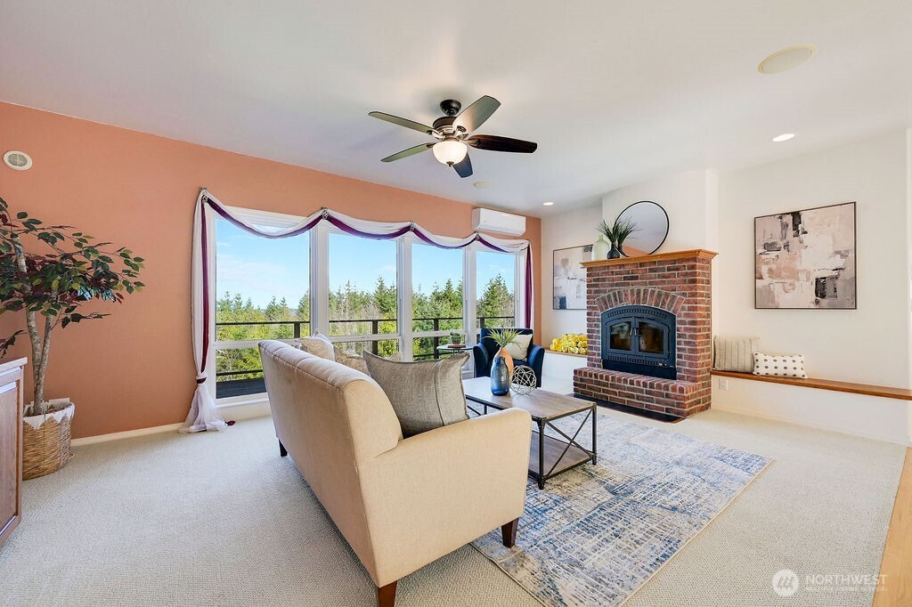 275404 Highway 101