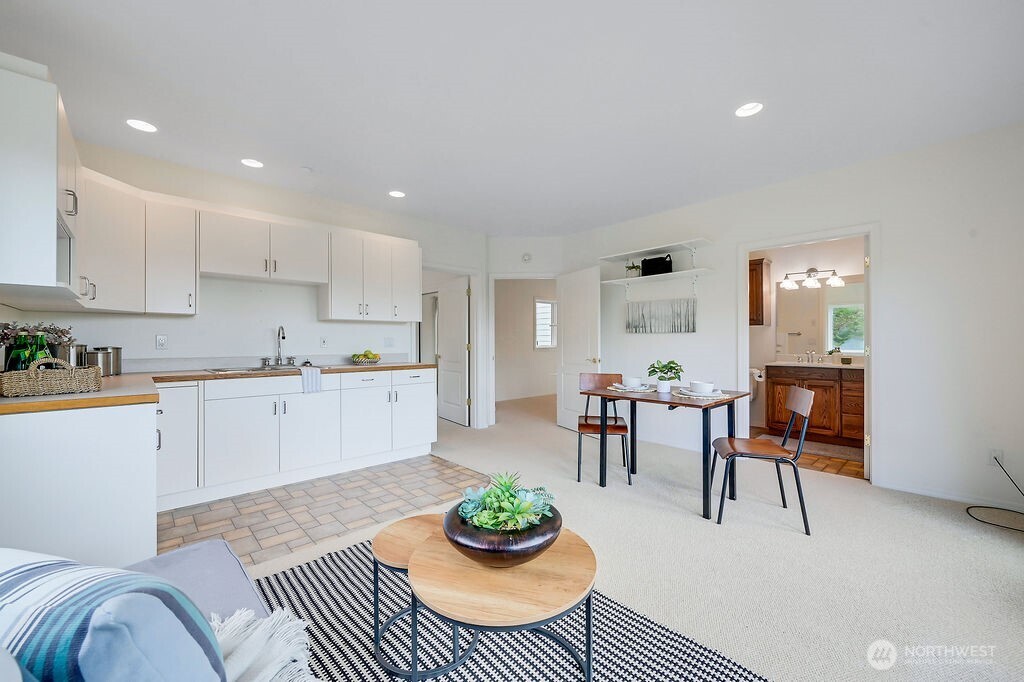 275404 Highway 101