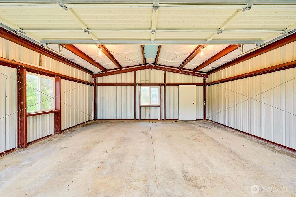 275404 Highway 101