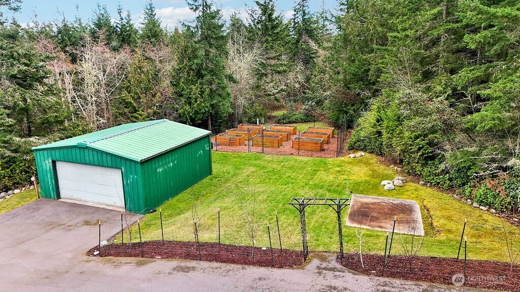275404 Highway 101