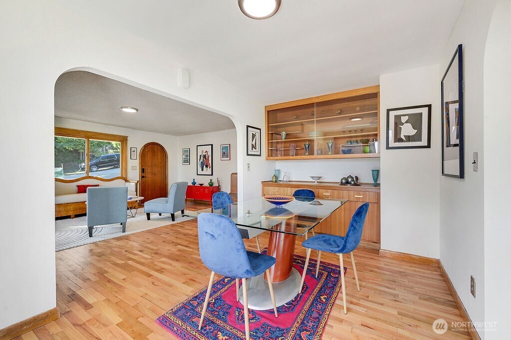 1106 Madison