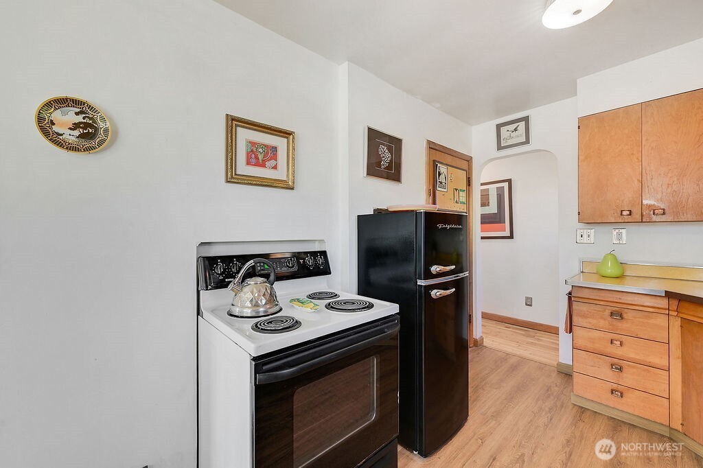 1106 Madison