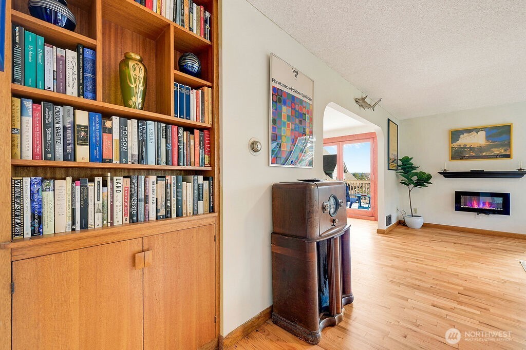 1106 Madison