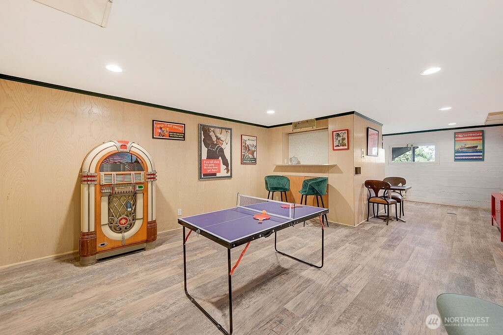 1106 Madison