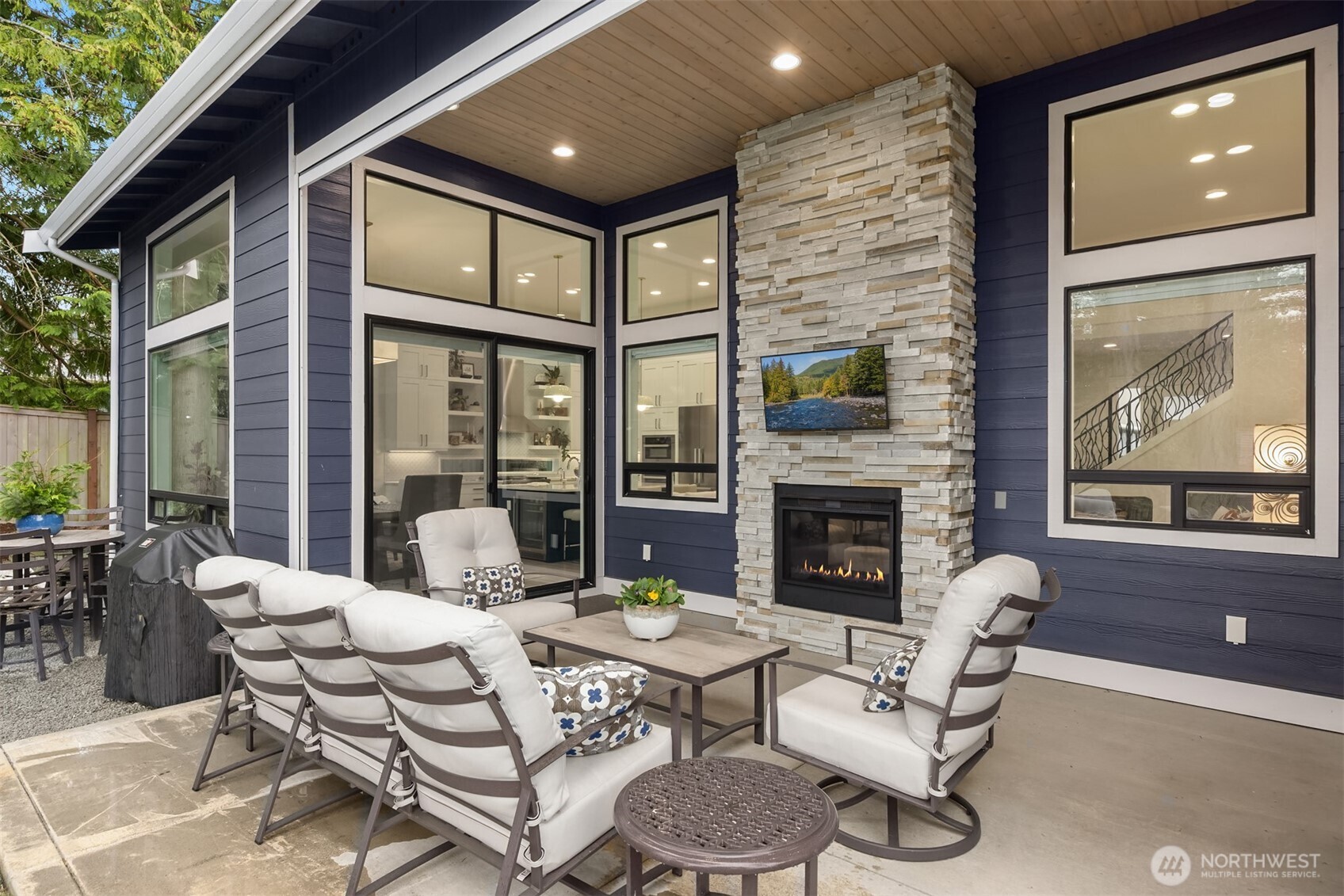 139 Duane Lane NW