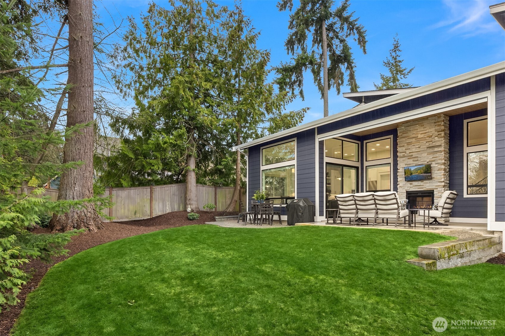 139 Duane Lane NW