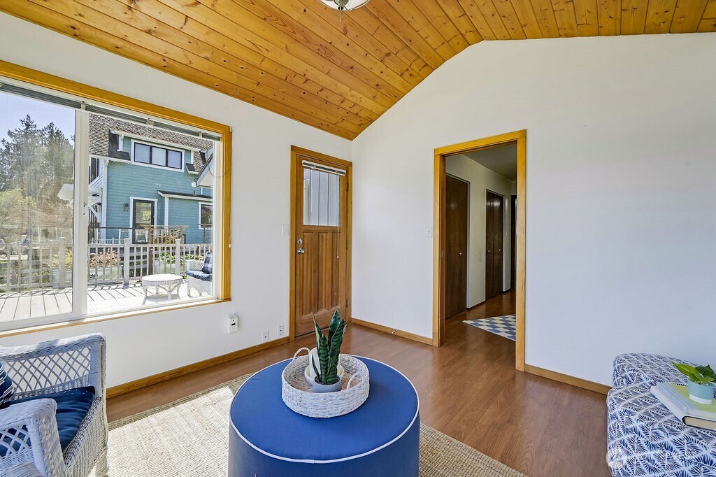 1671 Oak Bay Road