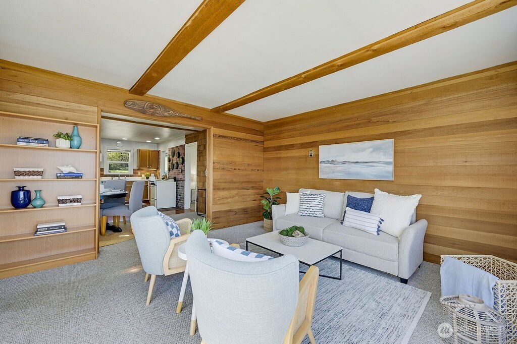 1671 Oak Bay Road