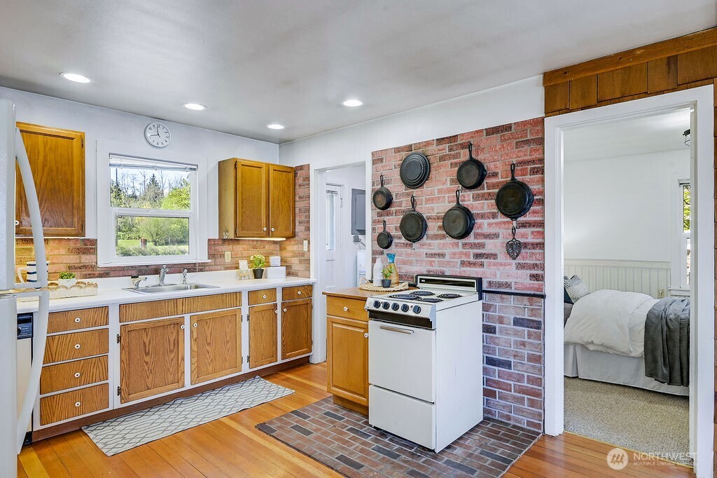 1671 Oak Bay Road