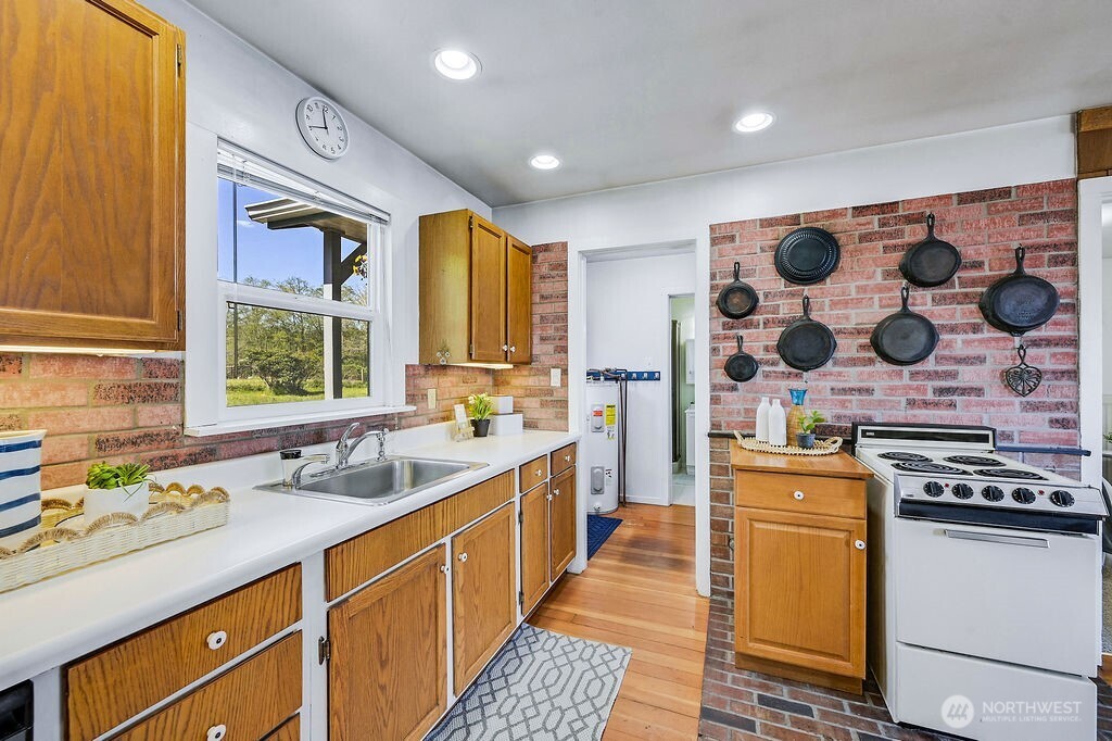 1671 Oak Bay Road