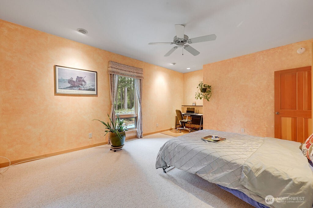 33 Westridge Court