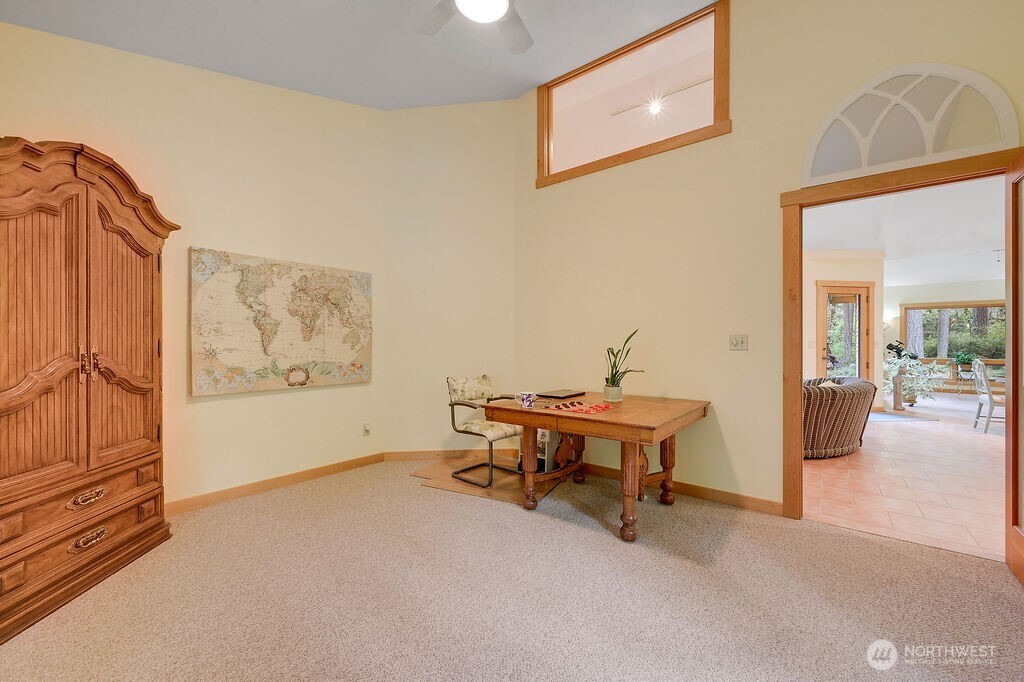 33 Westridge Court
